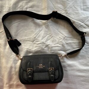 Coach Lucy Crossbody Shoulder Bag Black Pebbled Leather